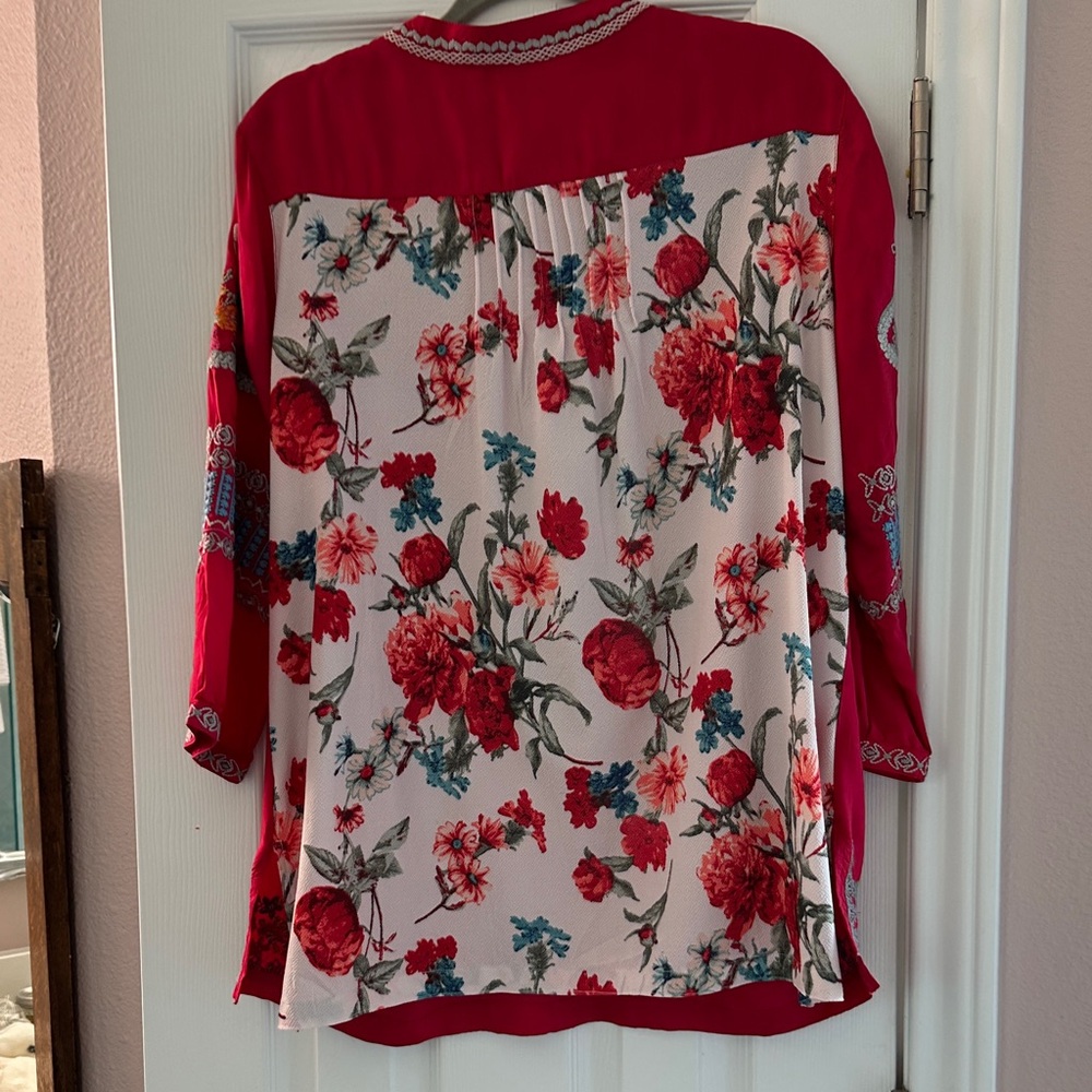 John Mark Vibrant Red Embroidered Tunic - Picture 4 of 4